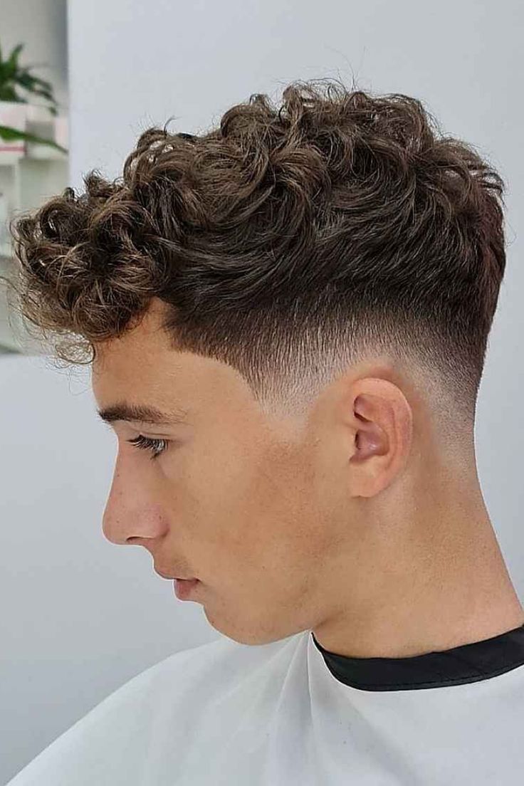 30 Curly Hair Fade Haircuts for Guys in 2026 | Men haircut curly hair ...